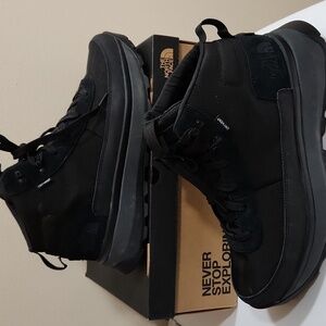 The North Face Men's Black Snow/Rain Boots Bergen Mid Waterproof 13